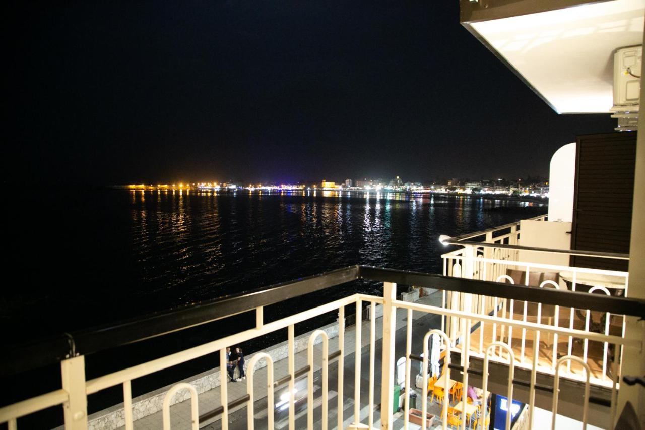 Hotel La Riva Giardini-Naxos Extérieur photo