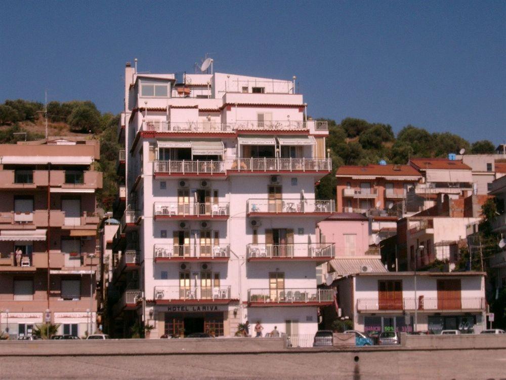 Hotel La Riva Giardini-Naxos Extérieur photo