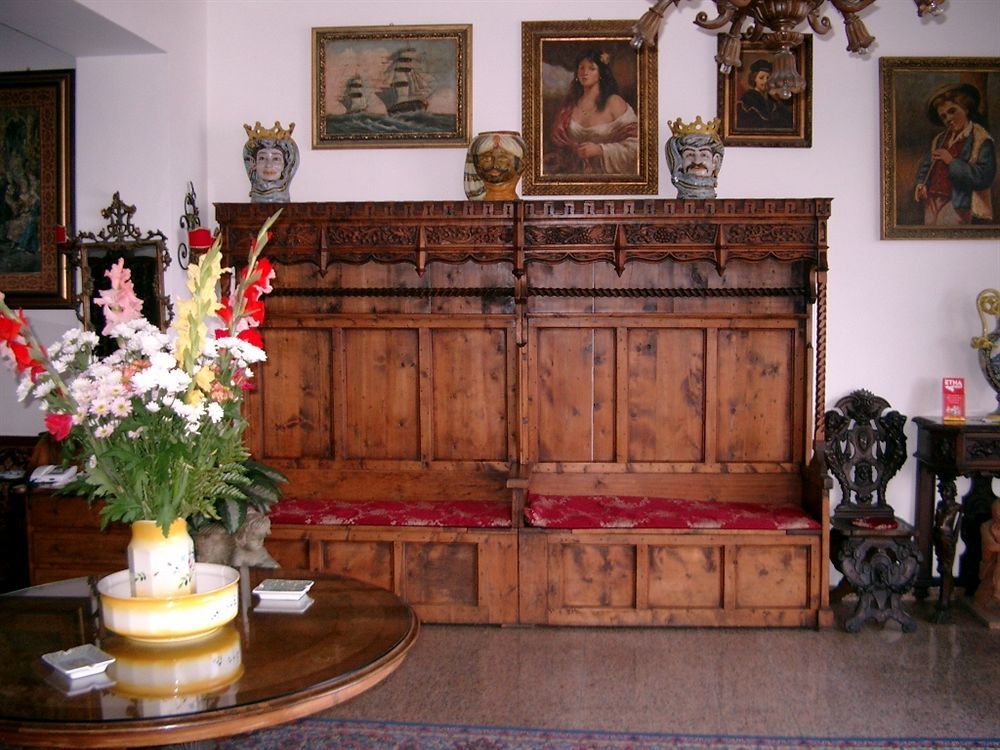 Hotel La Riva Giardini-Naxos Extérieur photo