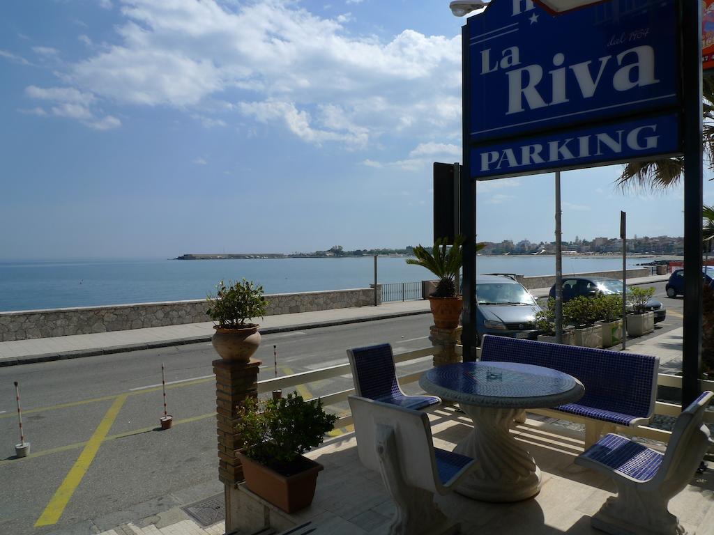 Hotel La Riva Giardini-Naxos Extérieur photo
