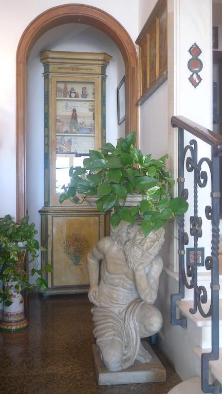 Hotel La Riva Giardini-Naxos Extérieur photo
